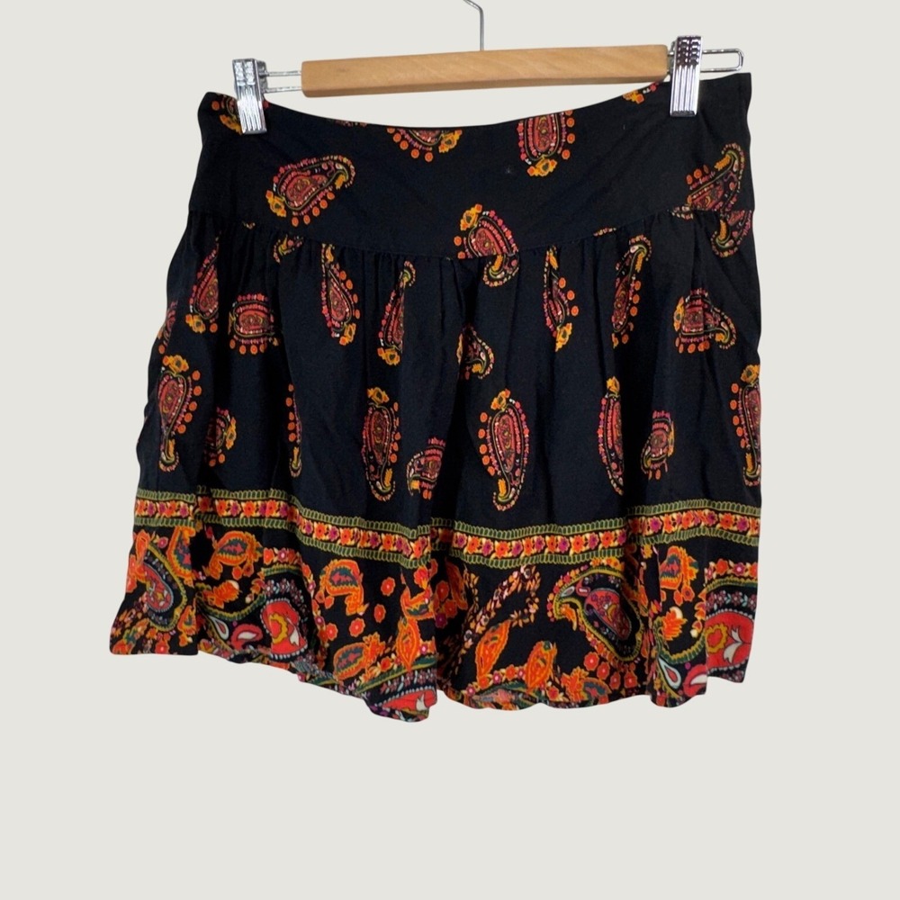 American Rag Mini Skirt Size M‎ Black Paisley Boho Rayon Festival Summer Skirt